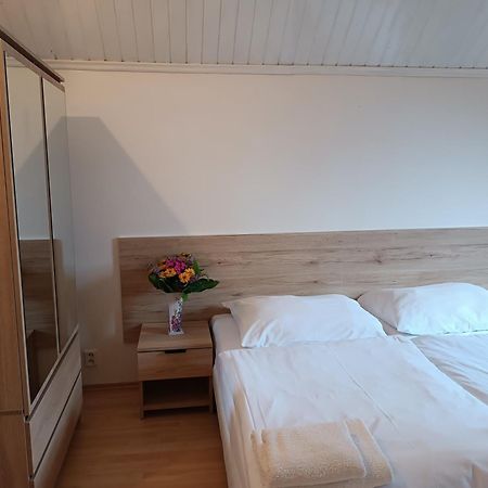 Ardilla Hotel Lhota  Luaran gambar